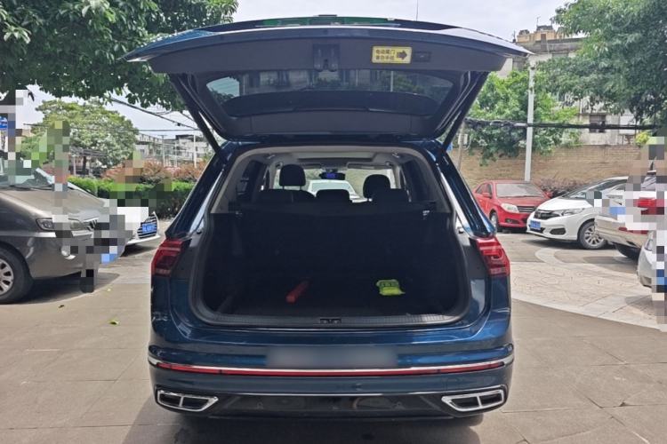 Used Volkswagen Tiguan L 2022 330TSI Automatic Two-Wheel Drive R-Line Enhanced Edition Trunk