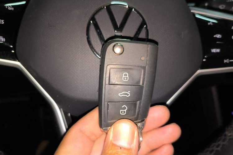 Used Volkswagen Tiguan L 2022 330TSI Automatic Two-Wheel Drive R-Line Enhanced Edition Vehicle Key