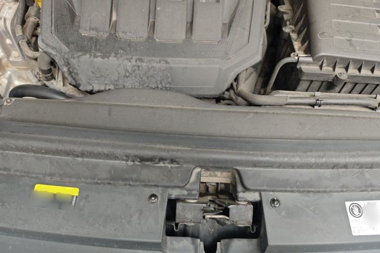 Used Volkswagen Tiguan L 2022 330TSI Automatic Two-Wheel Drive R-Line Enhanced Edition Engine Bay