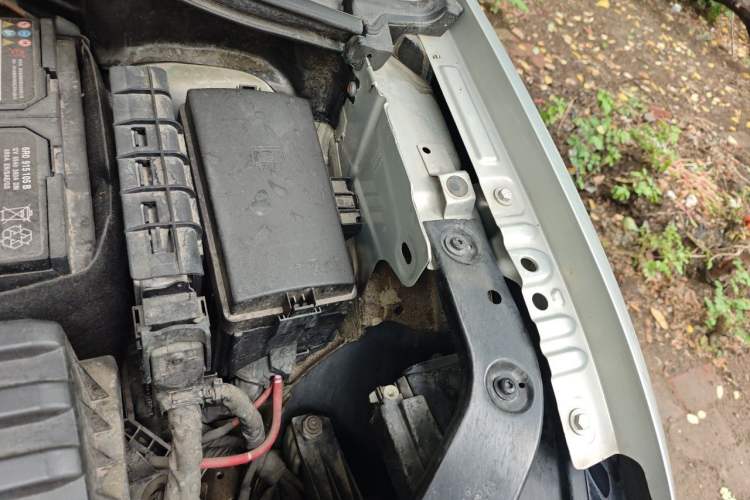 Used Volkswagen Tiguan L 2022 330TSI Automatic Two-Wheel Drive R-Line Enhanced Edition Engine Bay Left