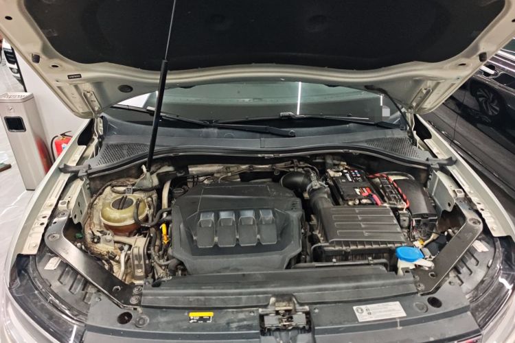 Used Volkswagen Tiguan L 2022 330TSI Automatic Two-Wheel Drive Smart Edition Engine Bay
