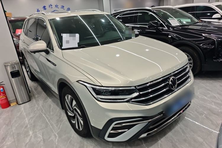Used Volkswagen Tiguan L 2022 330TSI Automatic Two-Wheel Drive Smart Edition Exterior 1