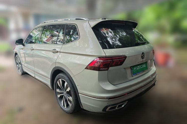 Used Volkswagen Tiguan L 2022 330TSI Automatic Two-Wheel Drive R-Line Enhanced Edition Rear Left 45 Deg
