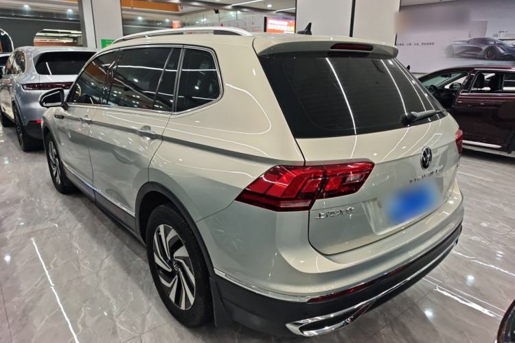 Used Volkswagen Tiguan L 2022 330TSI Automatic Two-Wheel Drive Smart Edition Rear Left 45 Deg
