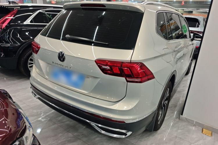 Used Volkswagen Tiguan L 2022 330TSI Automatic Two-Wheel Drive Smart Edition Rear Right 45 Deg
