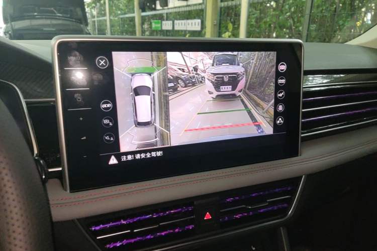 Used Volkswagen Tiguan L 2022 330TSI Automatic Two-Wheel Drive R-Line Enhanced Edition Audio And AC Panel