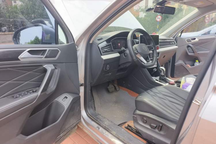 Used Volkswagen Tiguan L 2022 330TSI Automatic Two-Wheel Drive Smart Edition Driver Seat