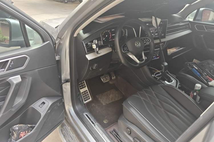 Used Volkswagen Tiguan L 2022 330TSI Automatic Two-Wheel Drive R-Line Enhanced Edition Driver Seat