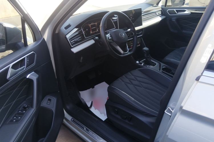 Used Volkswagen Tiguan L 2022 330TSI Automatic Two-Wheel Drive Smart Edition Driver Seat