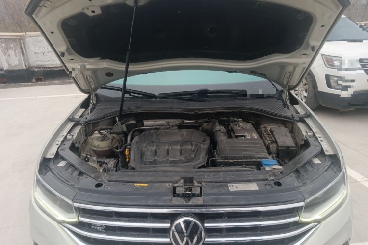 Used Volkswagen Tiguan L 2022 330TSI Automatic Two-Wheel Drive R-Line Enhanced Edition Engine Bay