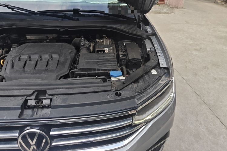 Used Volkswagen Tiguan L 2022 330TSI Automatic Two-Wheel Drive R-Line Enhanced Edition Engine Bay Left