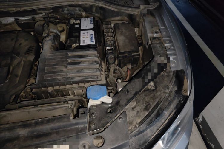 Used Volkswagen Tiguan L 2022 330TSI Automatic Two-Wheel Drive R-Line Flagship Edition Engine Bay Left