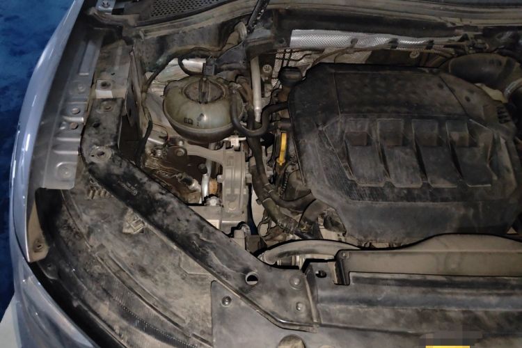 Used Volkswagen Tiguan L 2022 330TSI Automatic Two-Wheel Drive R-Line Flagship Edition Engine Bay Right