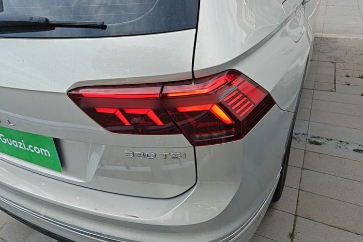 Used Volkswagen Tiguan L 2022 330TSI Automatic Two-Wheel Drive R-Line Enhanced Edition Exterior 3