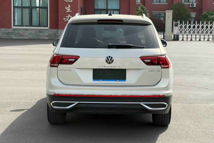 Used Volkswagen Tiguan L 2022 330TSI Automatic Two-Wheel Drive Smart Edition Exterior 4