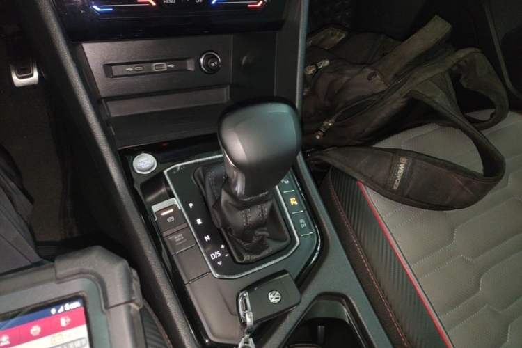Used Volkswagen Tiguan L 2022 330TSI Automatic Two-Wheel Drive R-Line Enhanced Edition Gear Lever