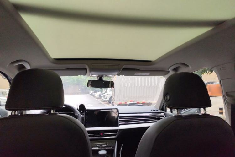 Used Volkswagen Tiguan L 2022 330TSI Automatic Two-Wheel Drive Smart Edition Headliner