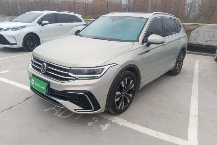 Used Volkswagen Tiguan L 2022 330TSI Automatic Two-Wheel Drive R-Line Enhanced Edition Guazi used car, China used car export, Used car for sale, Used  cars, Cheapest cars for sale