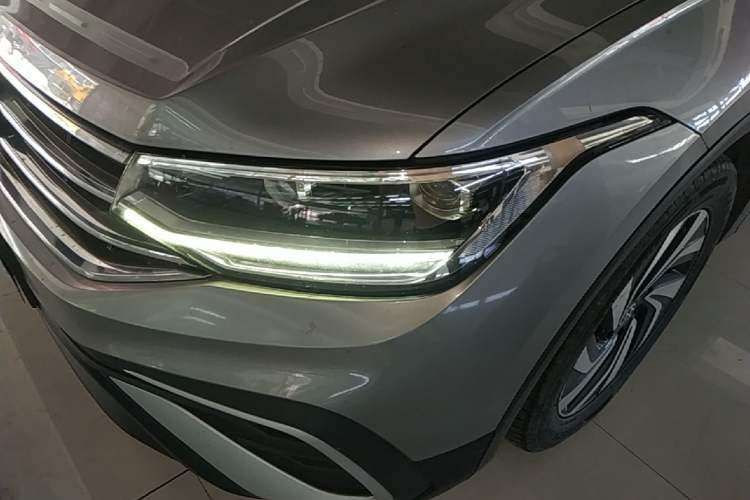 Used Volkswagen Tiguan L 2022 330TSI Automatic Two-Wheel Drive Smart Edition Left Front Headlight