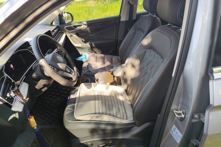 Used Volkswagen Tiguan L 2022 330TSI Automatic Two-Wheel Drive Smart Edition Left Front Seat