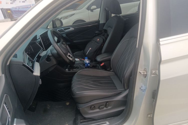 Used Volkswagen Tiguan L 2022 330TSI Automatic Two-Wheel Drive R-Line Enhanced Edition Left Front Seat
