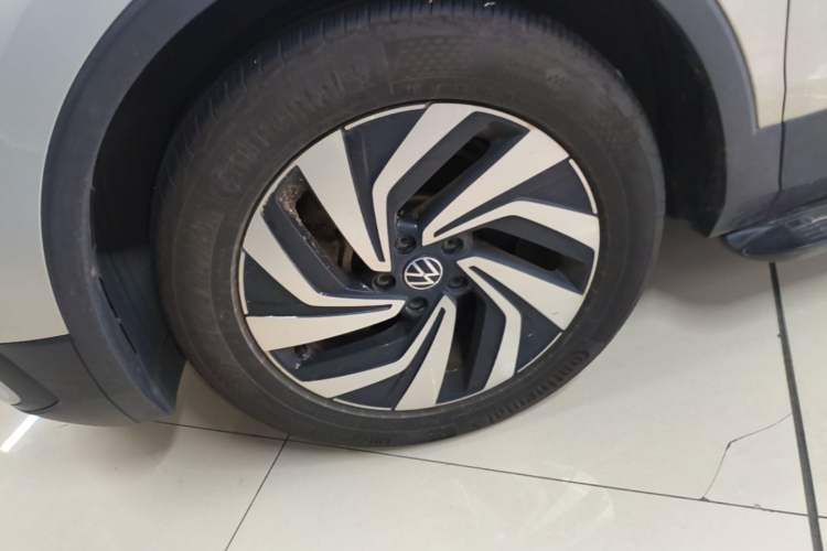 Used Volkswagen Tiguan L 2022 330TSI Automatic Two-Wheel Drive Smart Edition Left Front Wheel Hub