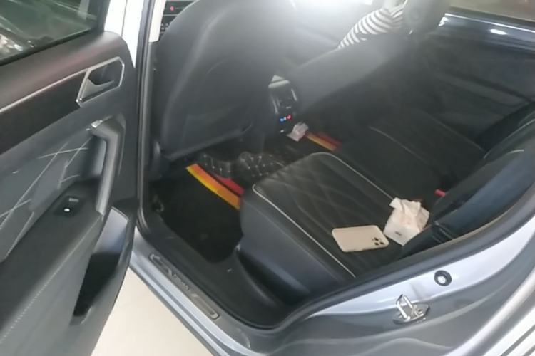 Used Volkswagen Tiguan L 2022 330TSI Automatic Two-Wheel Drive Smart Edition Left Rear Seat