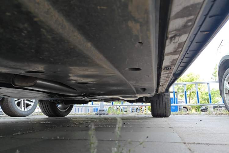 Used Volkswagen Tiguan L 2022 330TSI Automatic Two-Wheel Drive R-Line Enhanced Edition Left Side Sill