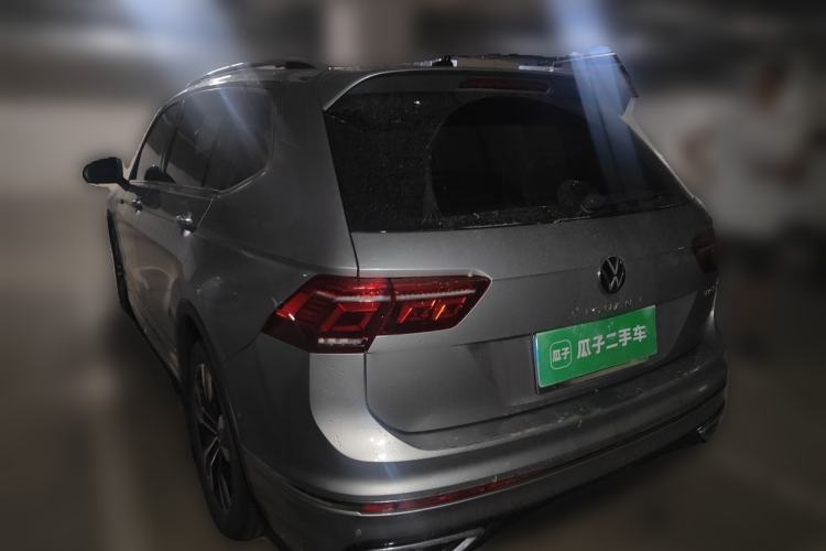 Used Volkswagen Tiguan L 2022 330TSI Automatic Two-Wheel Drive R-Line Enhanced Edition Rear Left 45 Deg