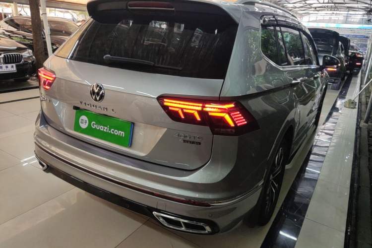 Used Volkswagen Tiguan L 2022 330TSI Automatic Two-Wheel Drive R-Line Enhanced Edition Rear Right 45 Deg