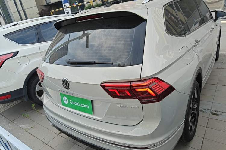 Used Volkswagen Tiguan L 2022 330TSI Automatic Two-Wheel Drive R-Line Enhanced Edition Rear