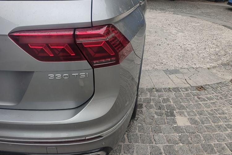 Used Volkswagen Tiguan L 2022 330TSI Automatic Two-Wheel Drive R-Line Enhanced Edition Right Rear Taillight