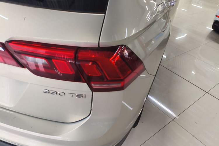 Used Volkswagen Tiguan L 2022 330TSI Automatic Two-Wheel Drive Smart Edition Right Rear Taillight