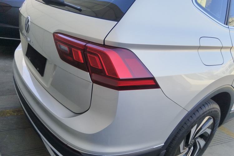 Used Volkswagen Tiguan L 2022 330TSI Automatic Two-Wheel Drive Smart Edition Right Rear Taillight