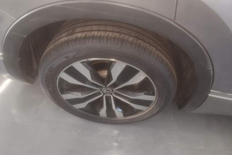Used Volkswagen Tiguan L 2022 330TSI Automatic Two-Wheel Drive R-Line Enhanced Edition Right Rear Wheel Hub