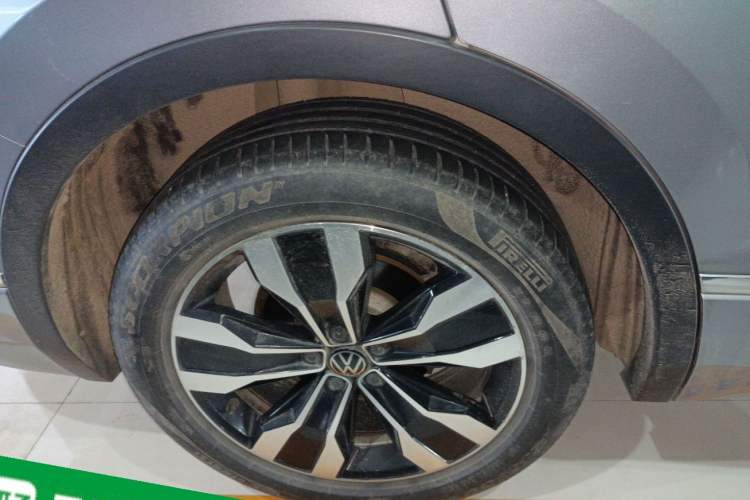 Used Volkswagen Tiguan L 2022 330TSI Automatic Two-Wheel Drive R-Line Enhanced Edition Right Rear Wheel Hub