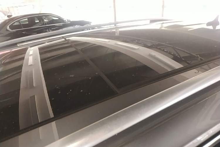 Used Volkswagen Tiguan L 2022 330TSI Automatic Two-Wheel Drive Smart Edition Roof