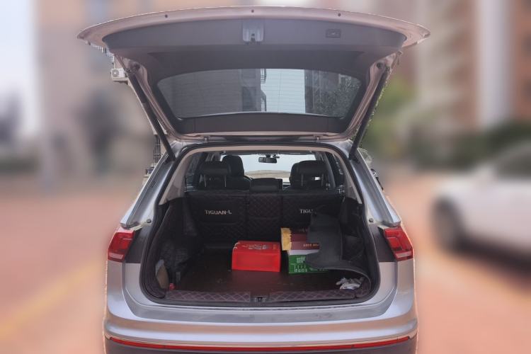 Used Volkswagen Tiguan L 2022 330TSI Automatic Two-Wheel Drive Smart Edition Trunk