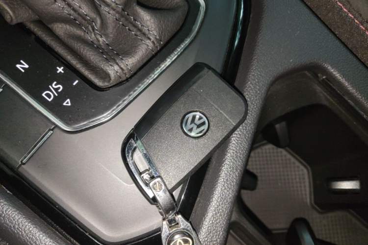 Used Volkswagen Tiguan L 2022 330TSI Automatic Two-Wheel Drive R-Line Enhanced Edition Vehicle Key