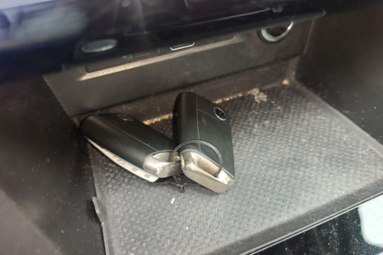 Used Volkswagen Tiguan L 2022 330TSI Automatic Two-Wheel Drive R-Line Enhanced Edition Vehicle Key