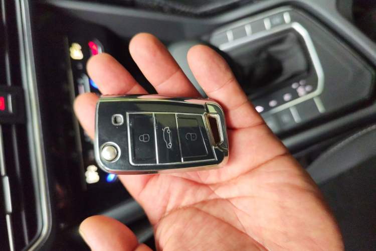 Used Volkswagen Tiguan L 2022 330TSI Automatic Two-Wheel Drive Smart Edition Vehicle Key