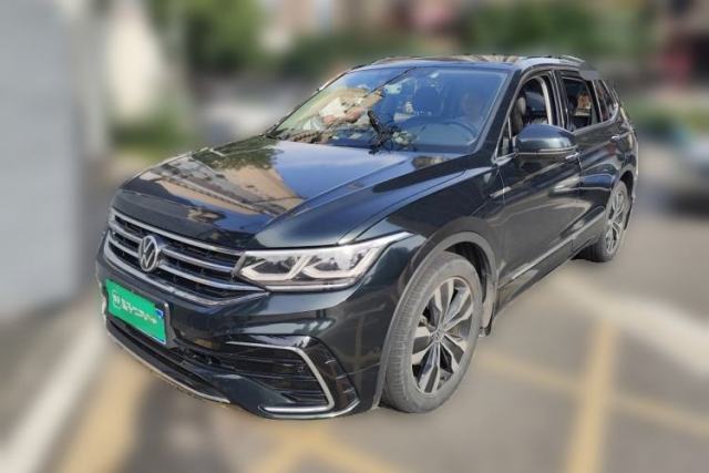 Używany Volkswagen Tiguan L 2022 330TSI Automatic Two-Wheel Drive R-Line Flagship Edition