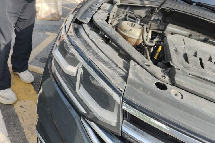 Used Volkswagen Tiguan L 2022 330TSI Automatic Two-Wheel Drive R-Line Flagship Edition Right Front Headlight