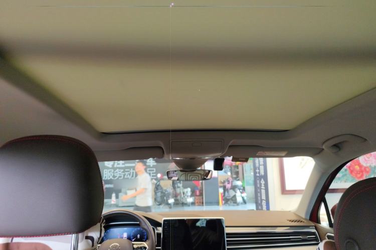 Used Volkswagen Tiguan L 2022 380TSI Automatic All-Wheel Drive R-Line Flagship 7-Seater Headliner