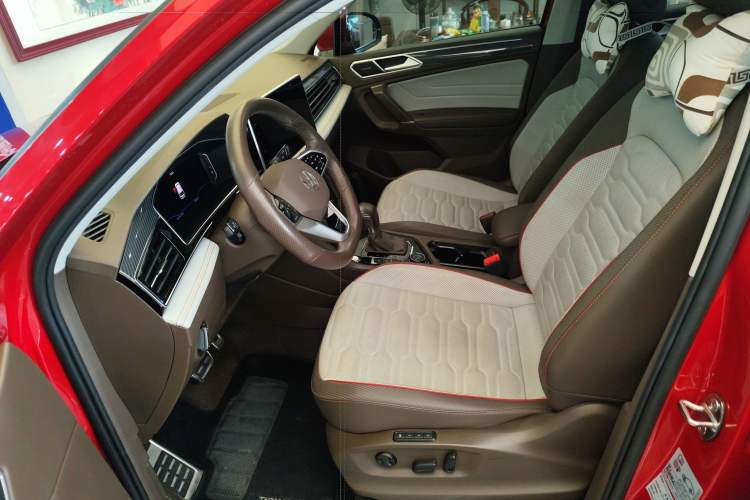 Used Volkswagen Tiguan L 2022 380TSI Automatic All-Wheel Drive R-Line Flagship 7-Seater Left Front Seat