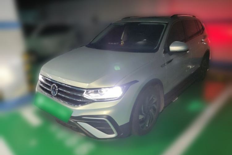 Used Volkswagen Tiguan L 2022 330TSI Automatic Two-Wheel Drive Smart Edition Guazi used car, China used car export, Used car for sale, Used  cars, Cheapest cars for sale