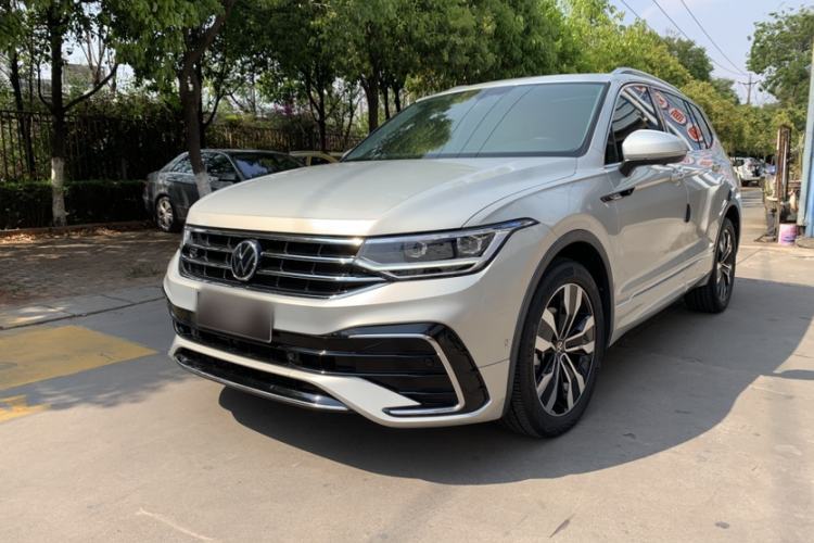 Used Volkswagen Tiguan L 2022 330TSI Automatic Two-Wheel Drive R-Line Enhanced Edition Guazi used car, China used car export, Used car for sale, Used Volkswagen cars, Cheapest cars for sale