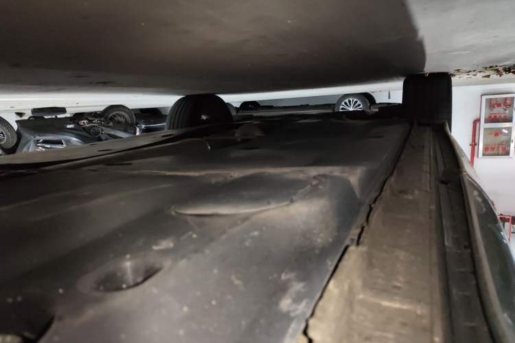 Used Volkswagen Tiguan L 2022 330TSI Automatic Two-Wheel Drive R-Line Flagship Edition Chassis Front Left