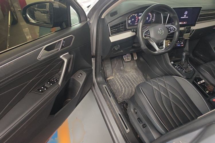 Used Volkswagen Tiguan L 2022 330TSI Automatic Two-Wheel Drive R-Line Enhanced Edition Driver Seat
