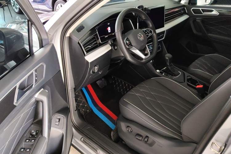 Used Volkswagen Tiguan L 2022 330TSI Automatic Two-Wheel Drive Smart Edition Driver Seat